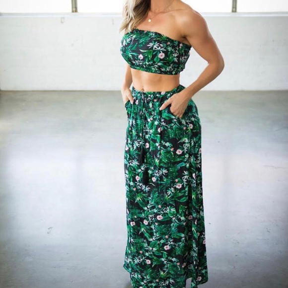 Hawaiian maxi skirt Clearance